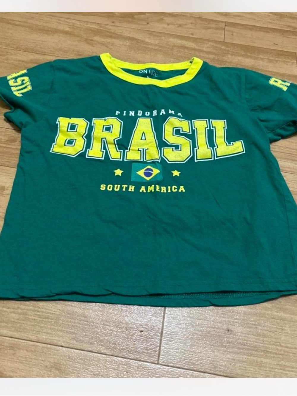 Brasil Green Crop Tee with Yellow Trim size M - Picture 2 of 6